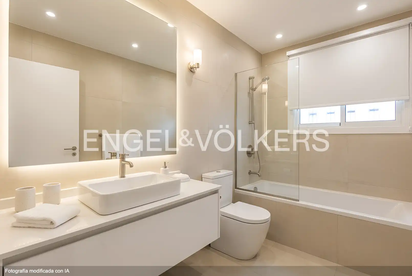 Baño de Casa o chalet en venta en Viladecans con Calefacción, Jardín privado y Balcón