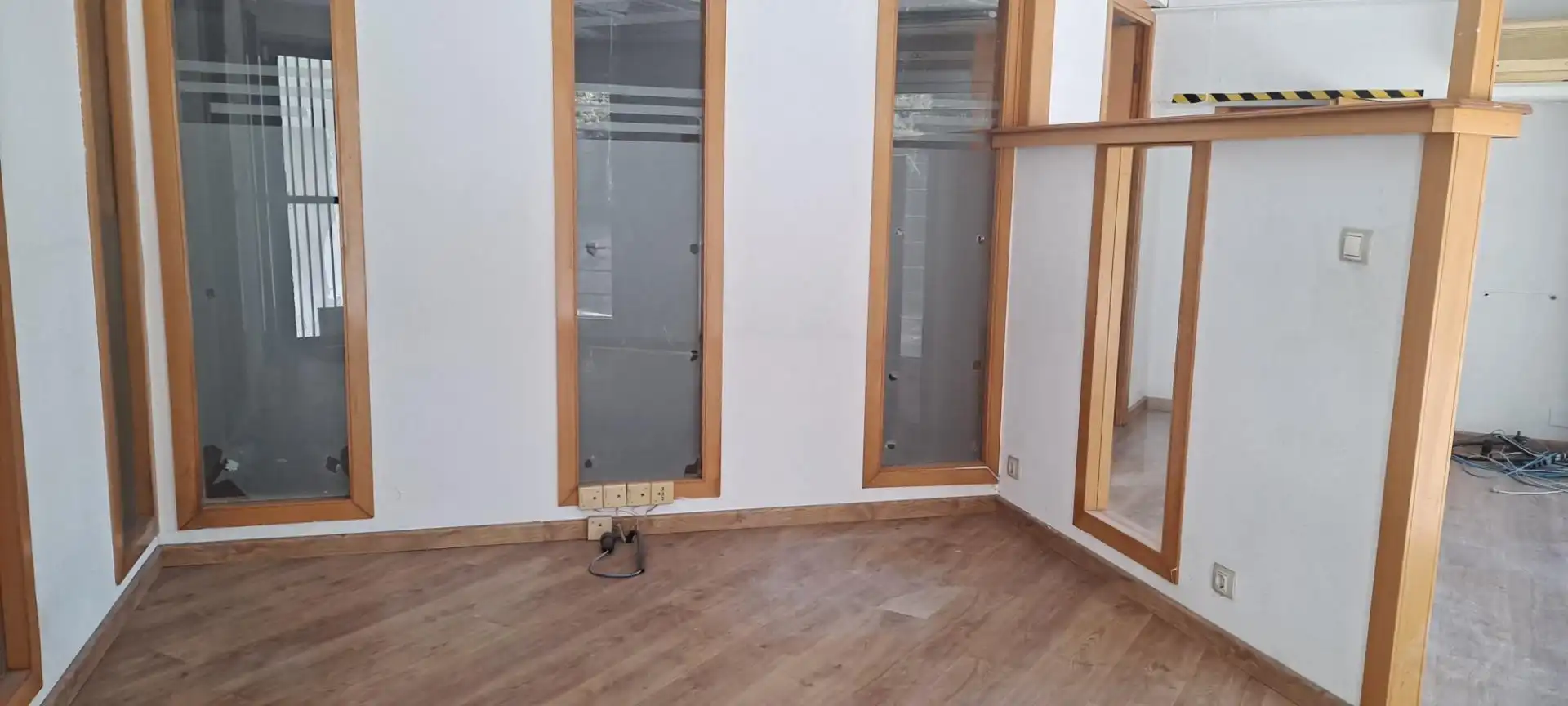 Fabrikhallen zur Miete in Dosrius