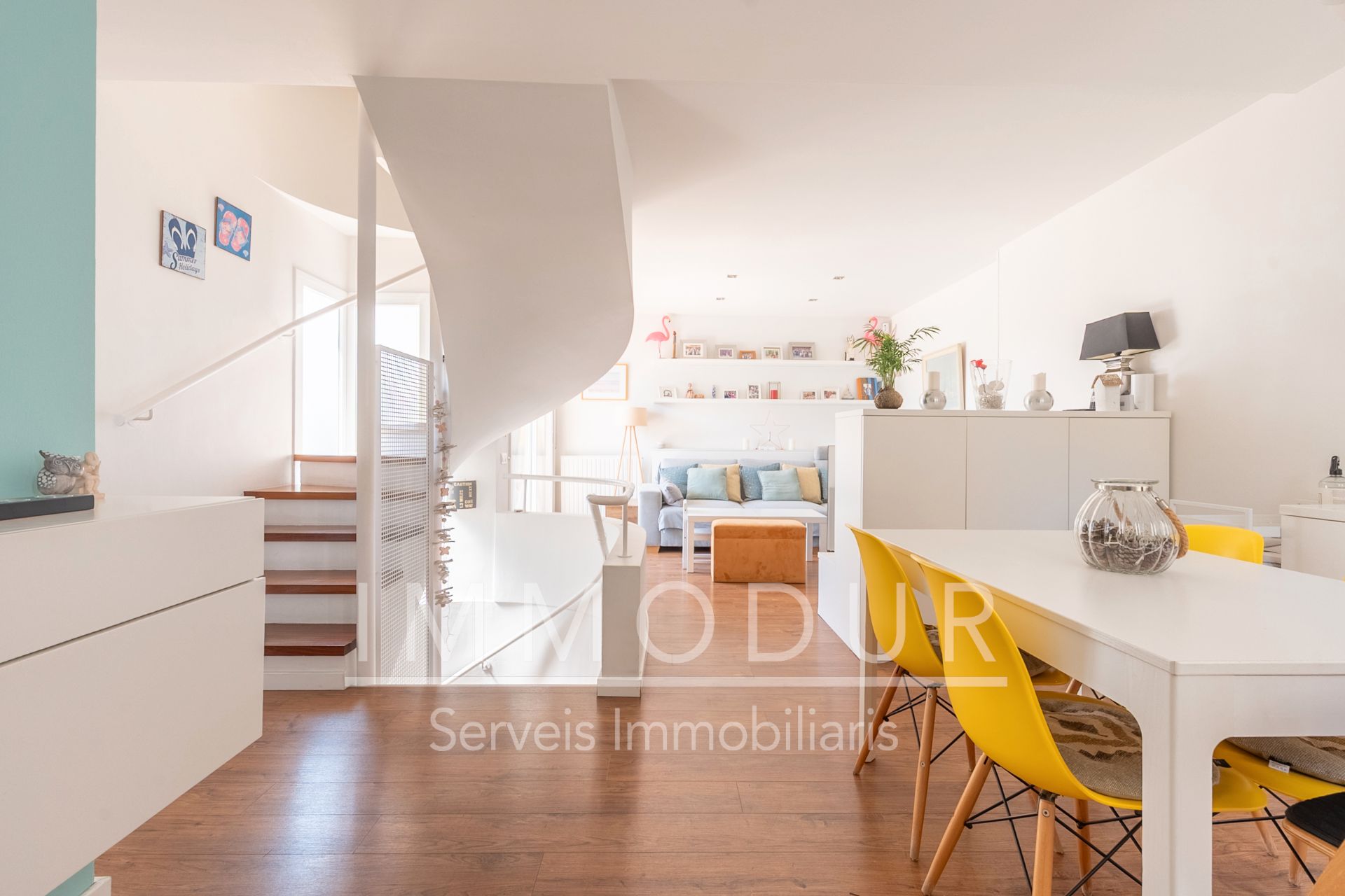 Living room of Single-family semi-detached for sale in Castelldefels  with Air Conditioner, Heating and Private garden