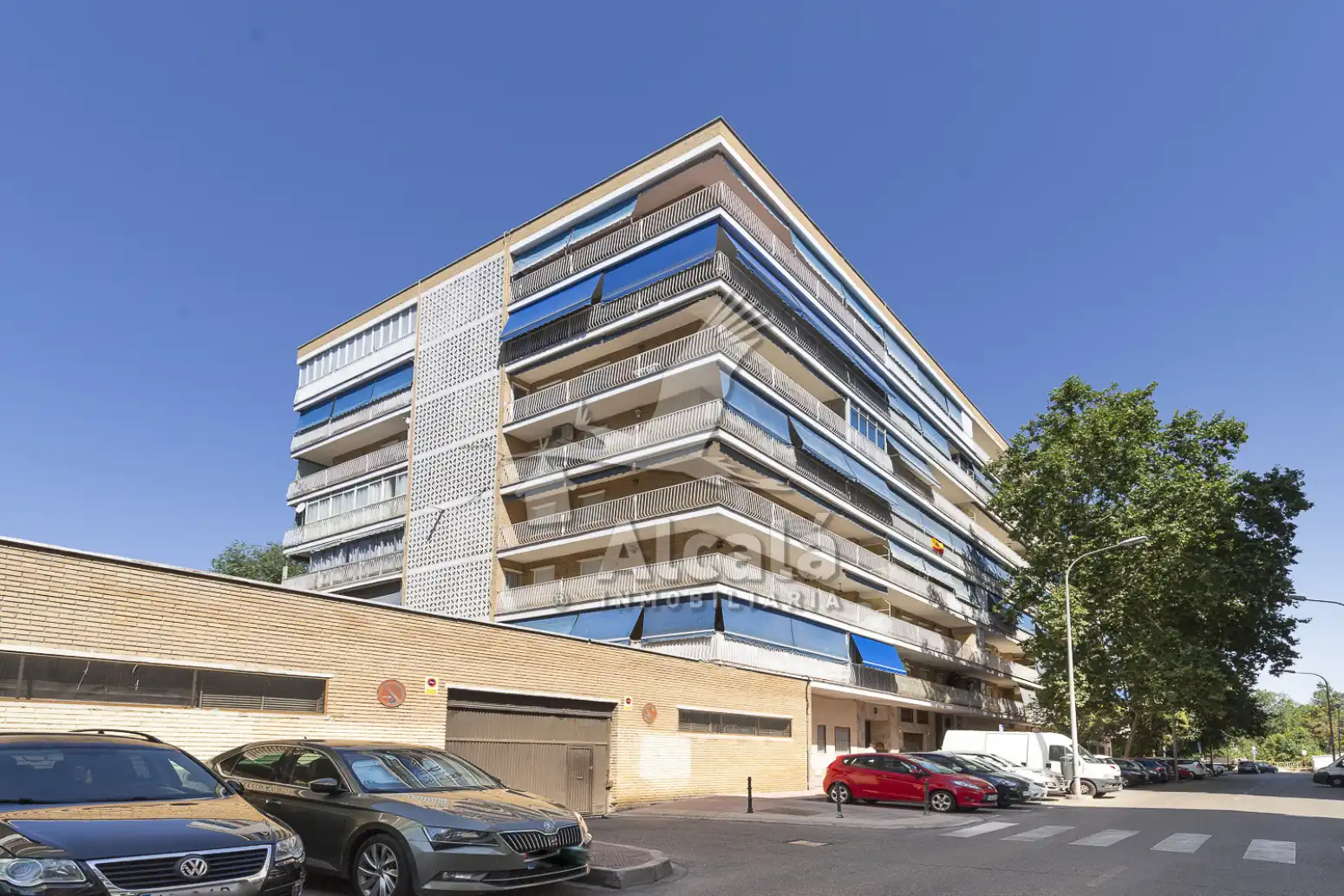 Vista exterior de Piso en venta en Alcalá de Henares con Calefacción, Parquet y Terraza