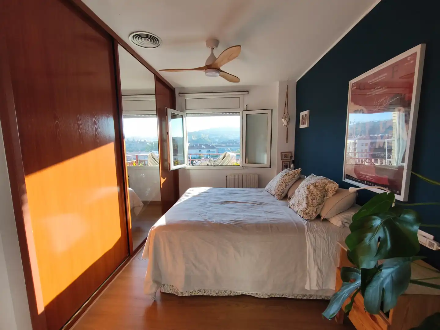 Habitación de Dúplex en venta en Girona con Aire acondicionado, Calefacción y Parquet
