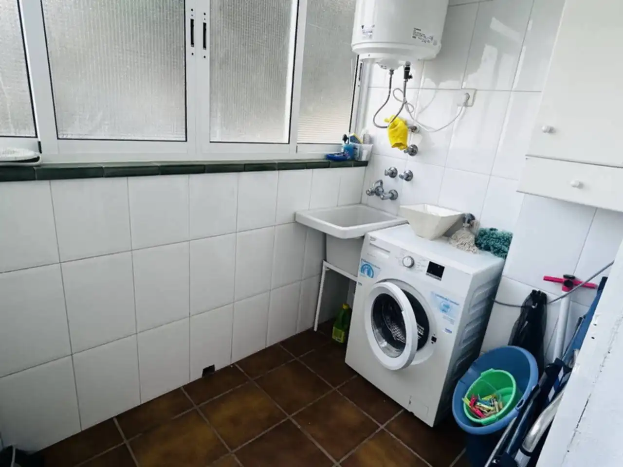 Baño de Apartamento de alquiler en Almuñécar con Aire acondicionado, Terraza y Amueblado