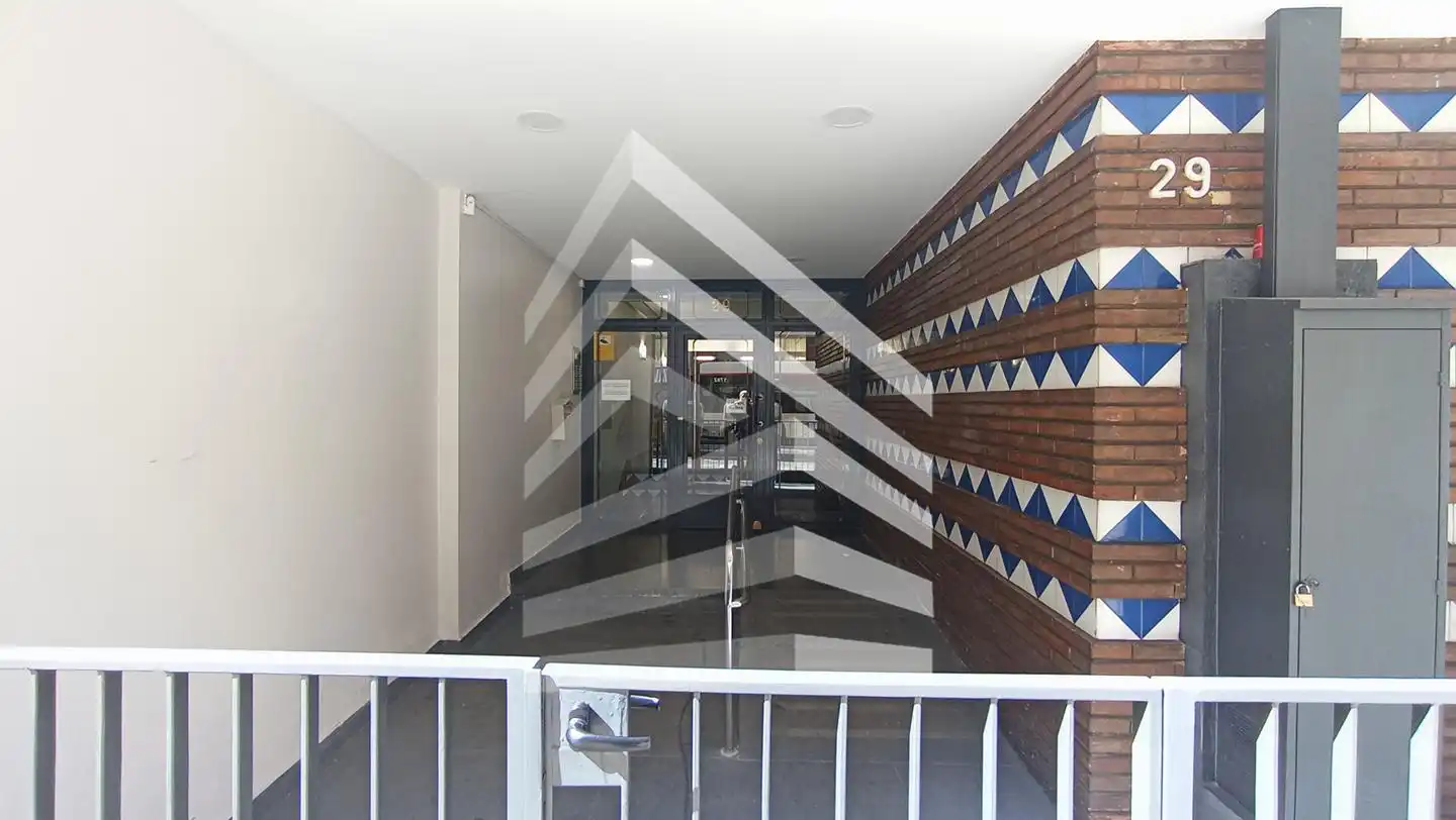 Wohnung zum Verkauf in Barcelona mit Heizung und Balkon