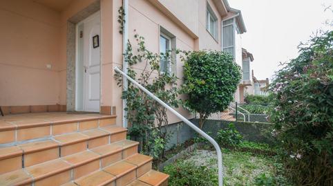 Foto 3 de Casa adosada en venta en  Arenaza, Inás, Oleiros