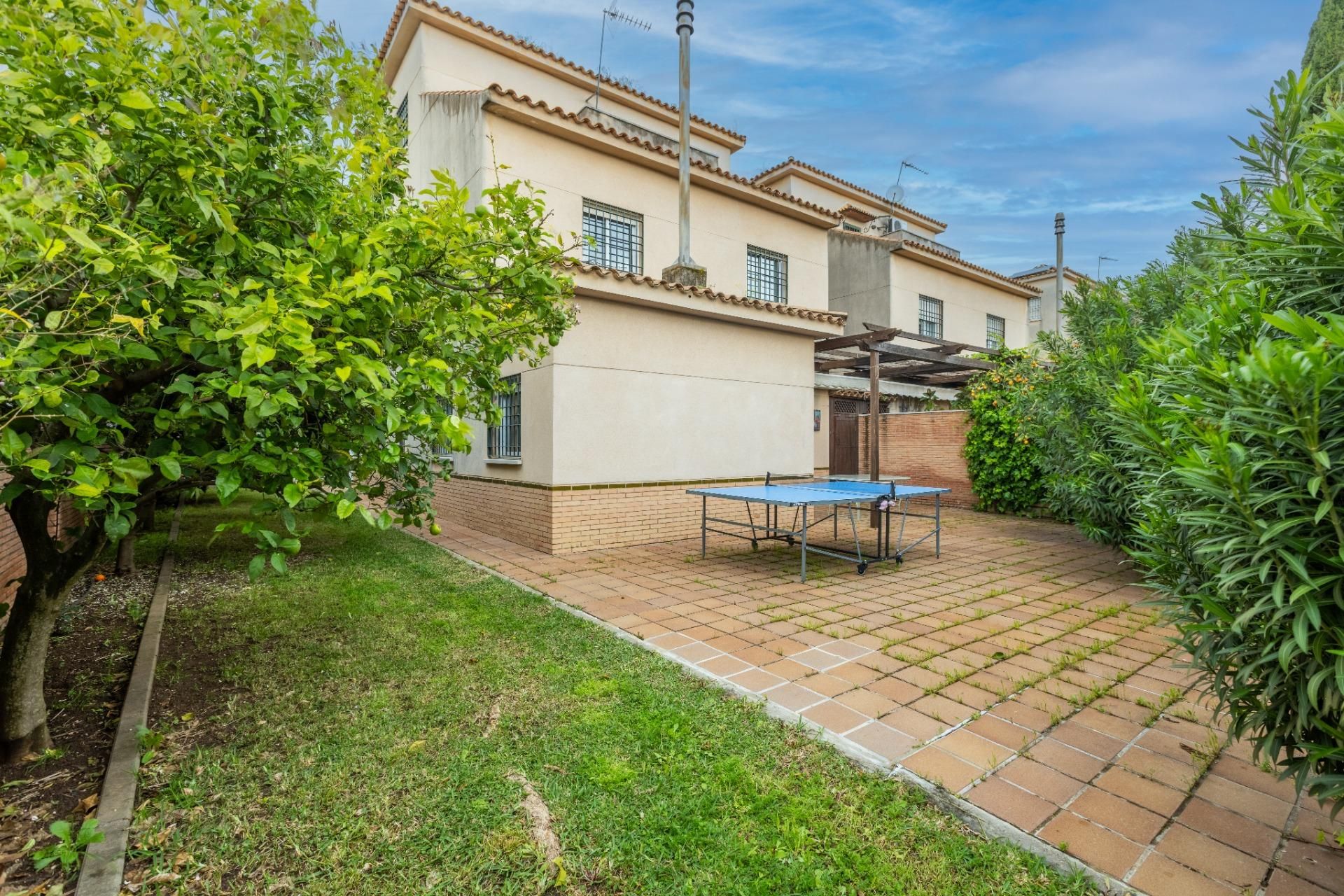 Garden of Single-family semi-detached for sale in Gines  with Air Conditioner, Heating and Private garden