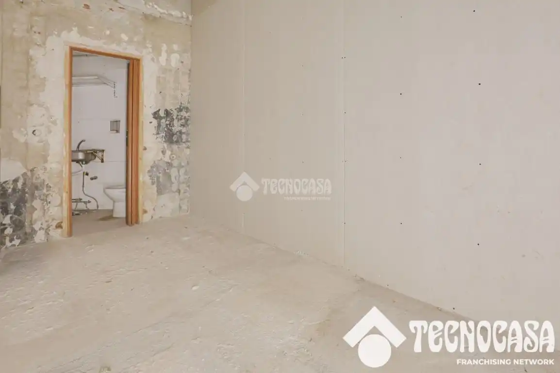 Flat for sale in La Catalana