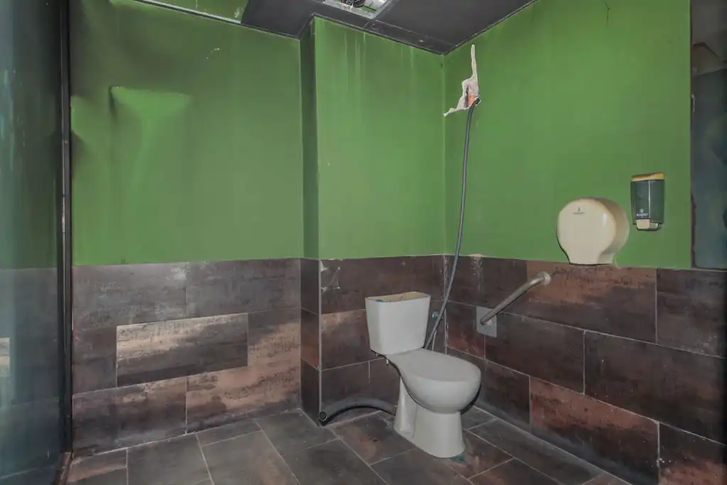 Bathroom of Commercial properties for sale in Calafell