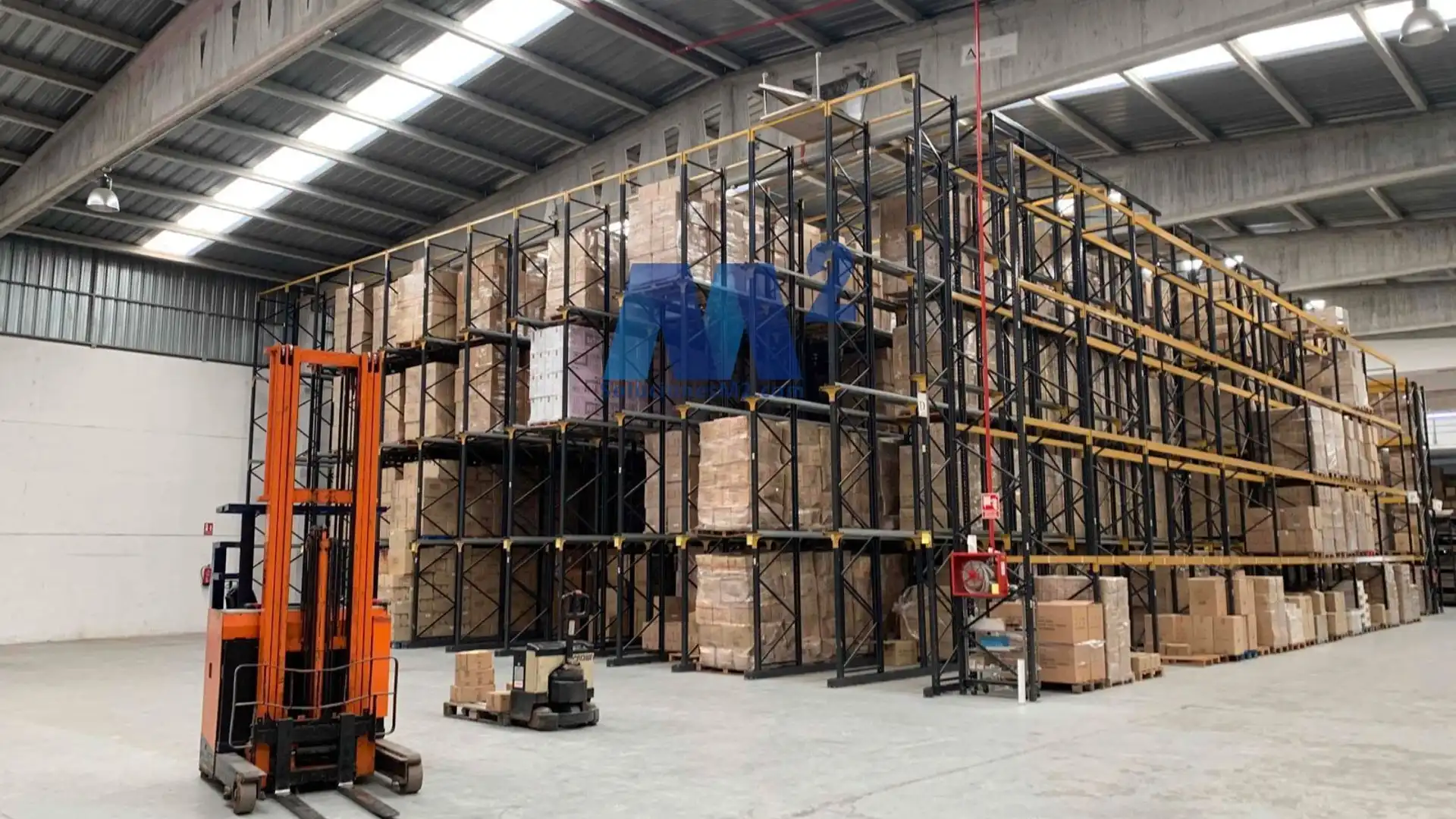 Nave industrial de alquiler en Daganzo de Arriba