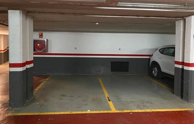 Garaje en Alquiler en Carrer de Gósol, 38 en Les Tres Torres