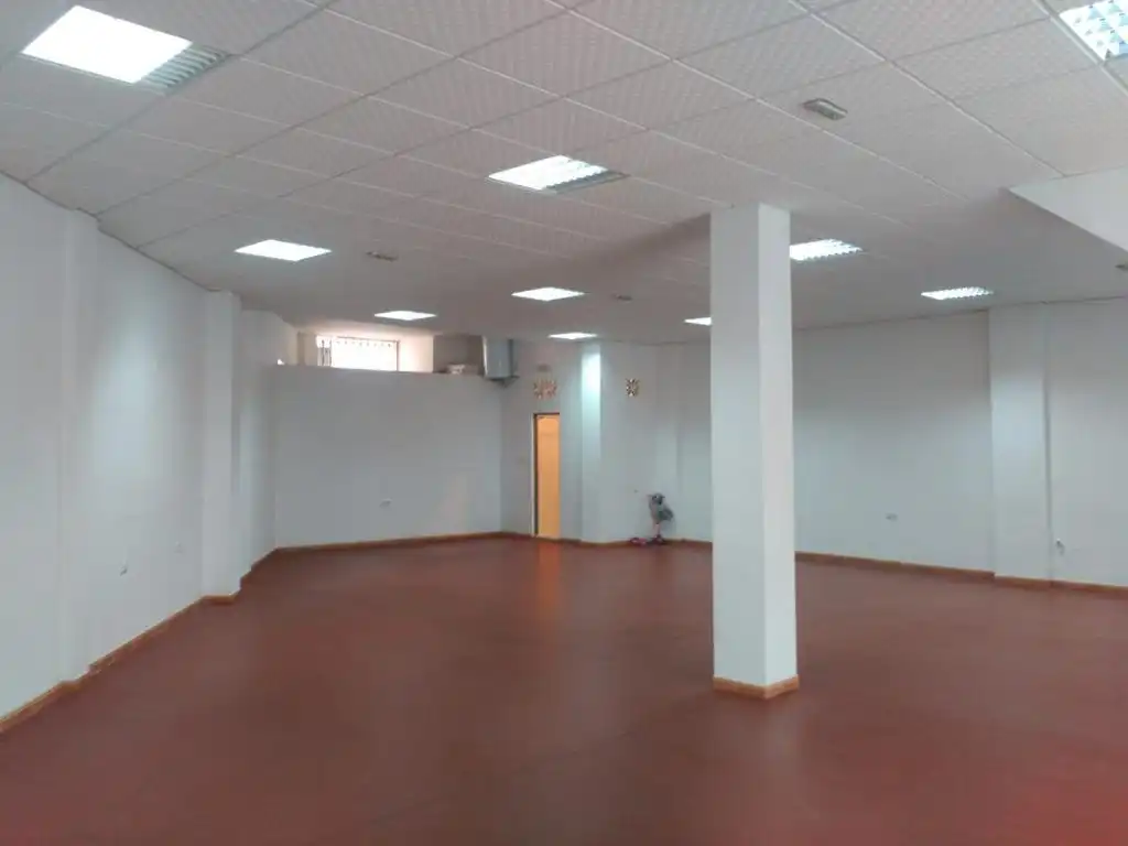 Local comercial en venda a Los Barrios, imagen 2