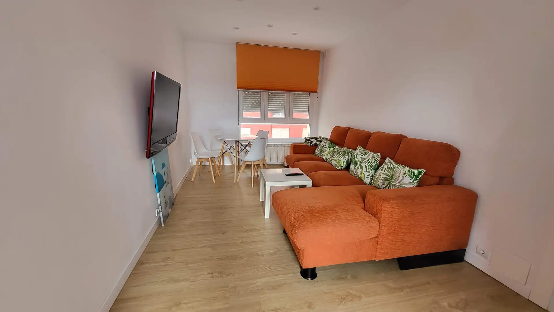 Flat with lift to rent in Paseo del General Dávila, imagen 3