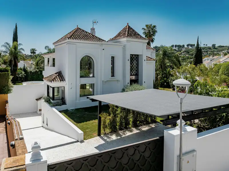 Chalet con terraza en venta en Nueva, imagen 42