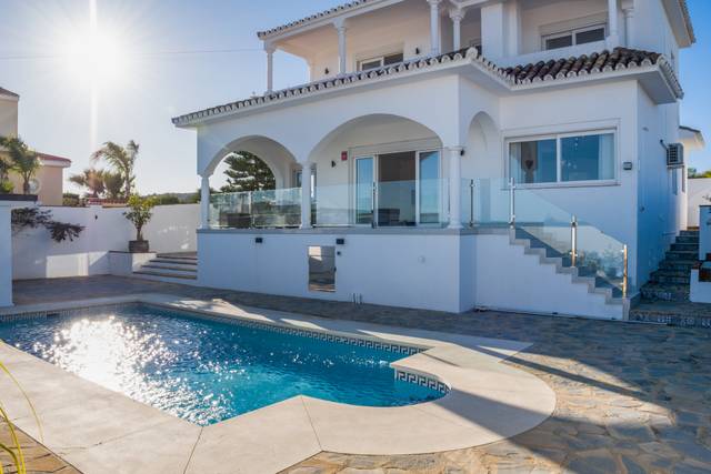 Casa-chalet en Venta en Alcorrín