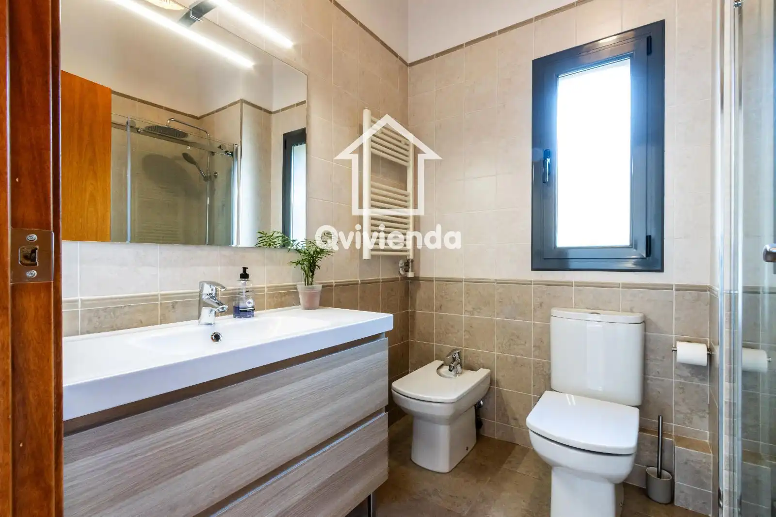 Casa adosada en venta en Santa Fe, Campins