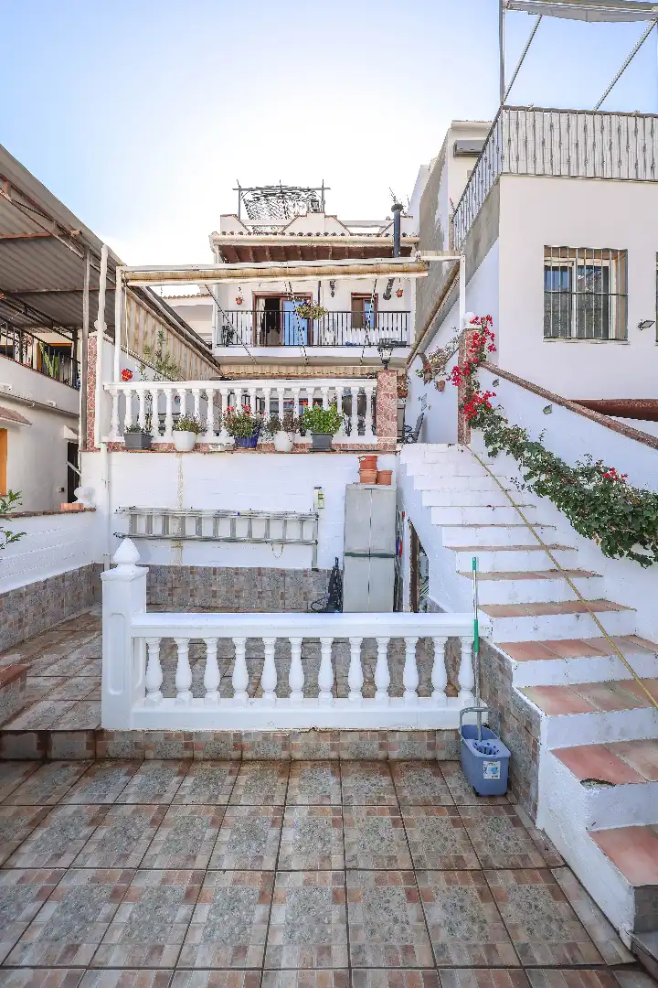 Terraza de Casa adosada en venta en Guaro con Aire acondicionado
