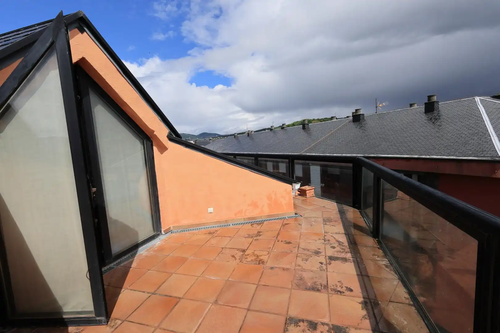 Terrasse von Dachboden zum Verkauf in Bembibre mit Heizung und Balkon