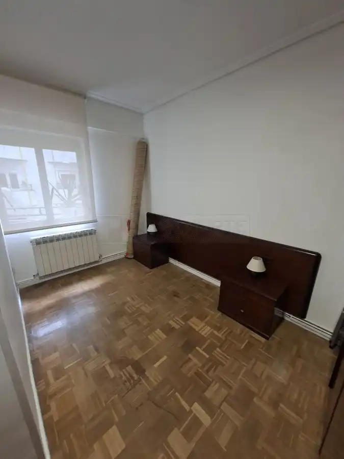 Habitación de Piso en venta en Vitoria - Gasteiz con Calefacción, Parquet y Terraza