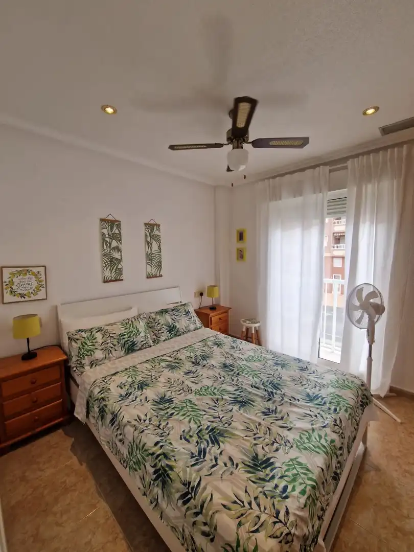 Dormitori de Casa o xalet de lloguer en Santa Pola amb Aire condicionat, Calefacció i Terrassa