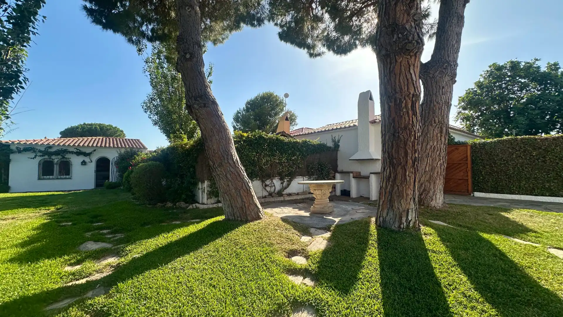 Jardí de Casa o xalet en venda en Mont-roig del Camp amb Aire condicionat, Jardí privat i Terrassa