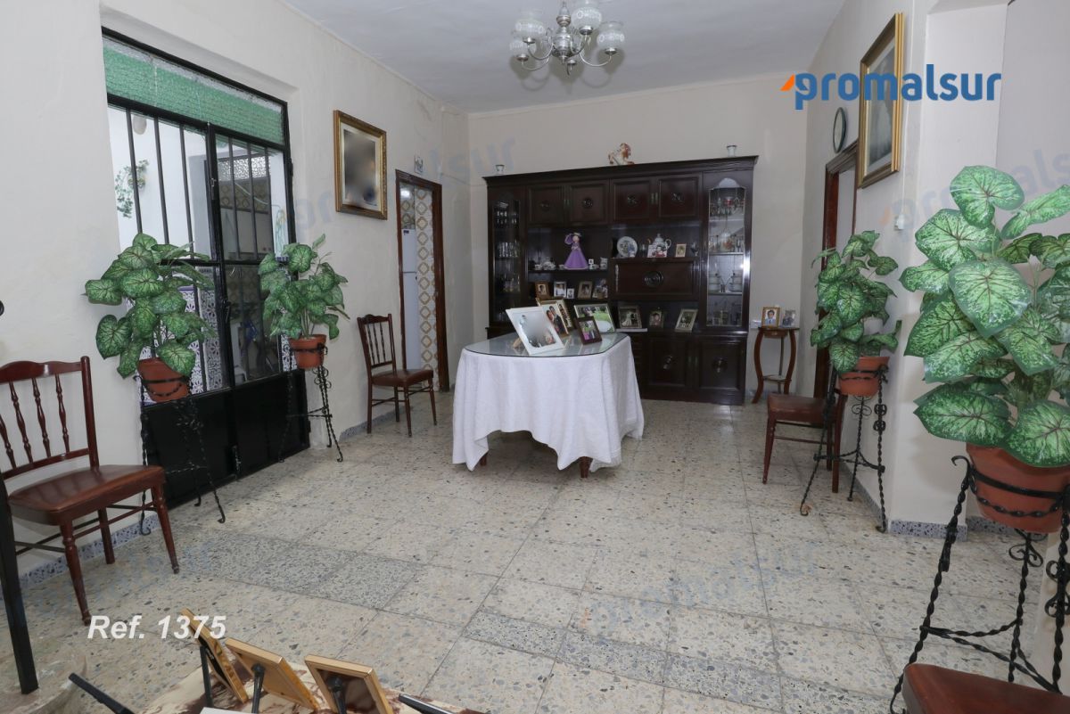 Casa o xalet en venda en Puente Genil amb Terrassa i Traster