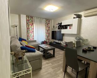 Living room of Flat for sale in Parla  with Air Conditioner