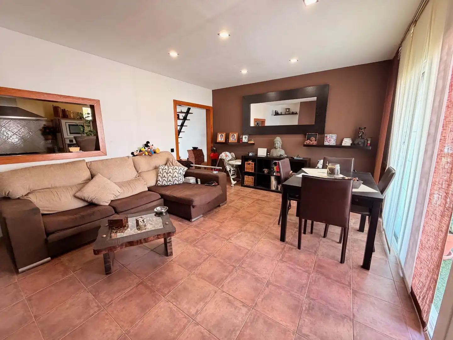 Piso con terraza en venta en Rocafonda, imagen 2