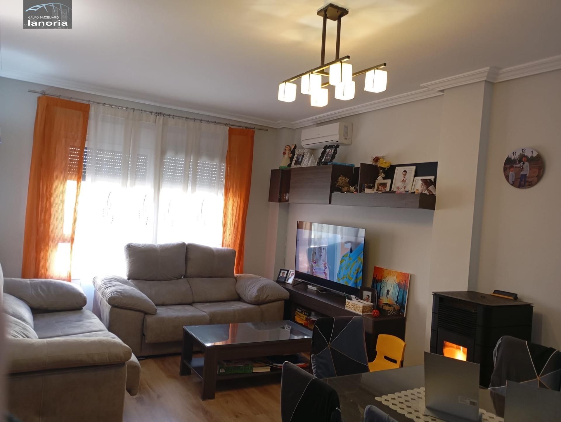 Living room of Single-family semi-detached for sale in  Albacete Capital  with Air Conditioner, Furnished and Balcony