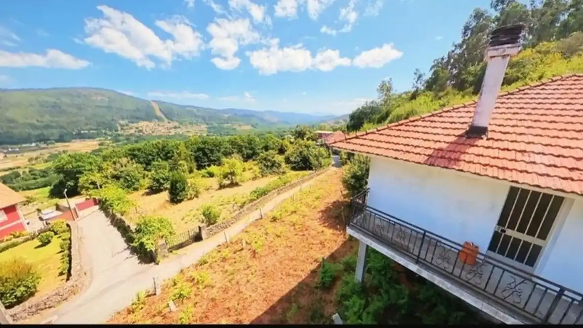 Casa o xalet en venda en Pazos de Borbén amb Jardí privat