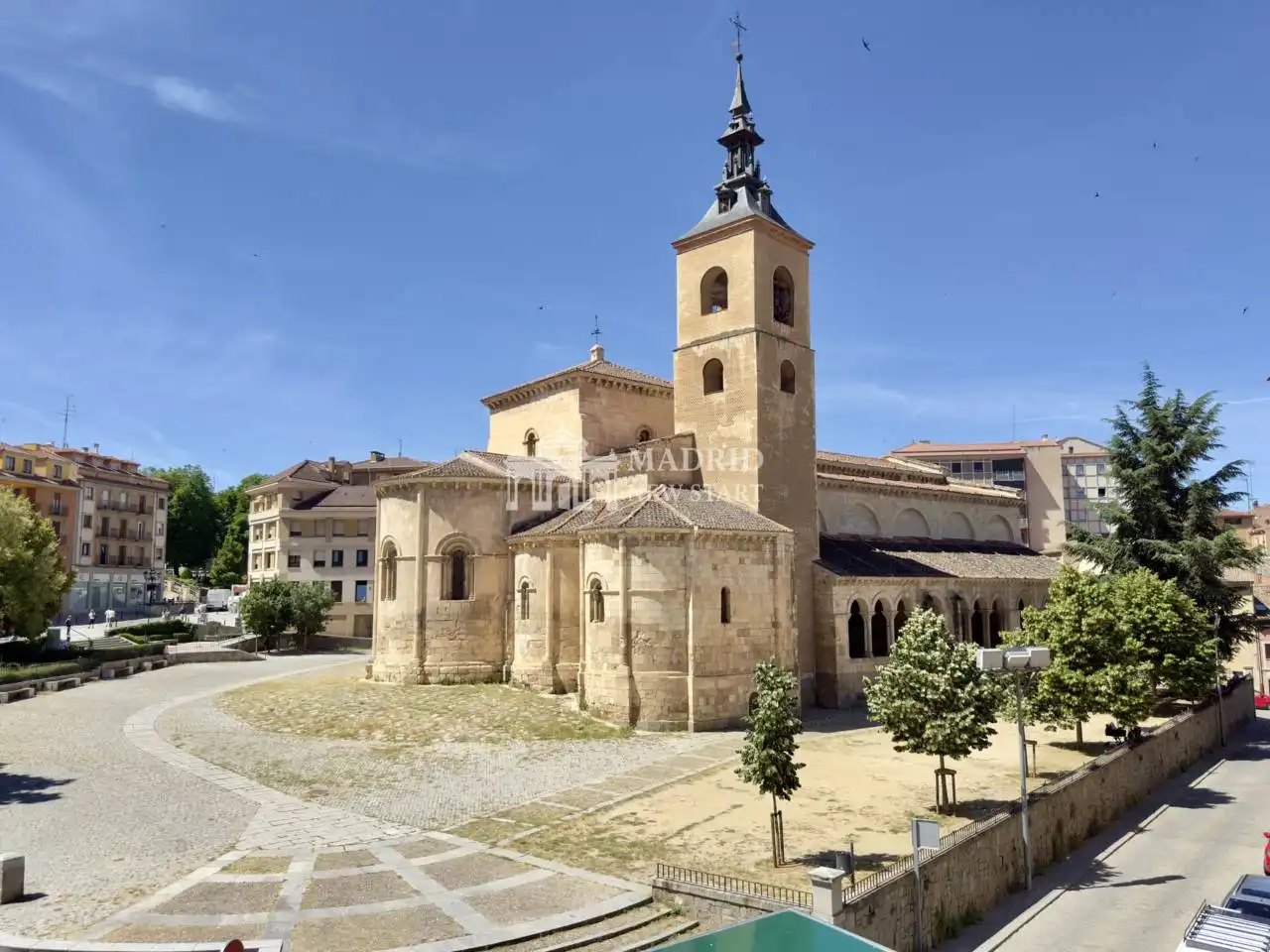 Vista exterior de Piso de alquiler en Segovia con Calefacción, Parquet y Terraza
