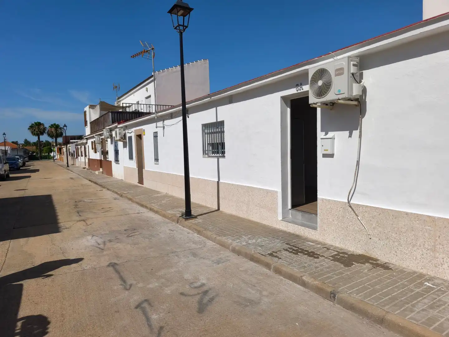 Vista exterior de Casa o xalet en venda en Aljaraque amb Aire condicionat