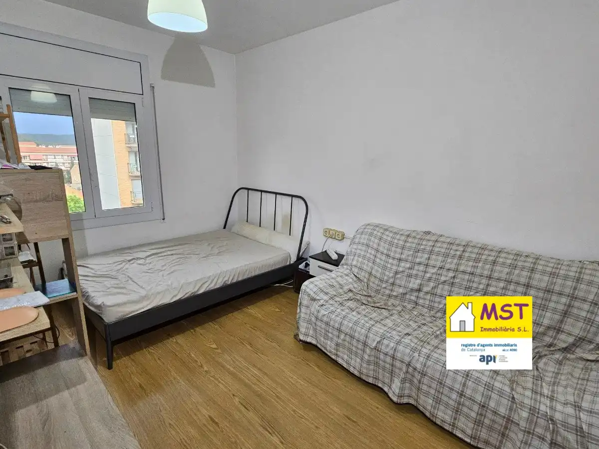 Habitación de Piso en venta en Navàs con Calefacción, Parquet y Terraza