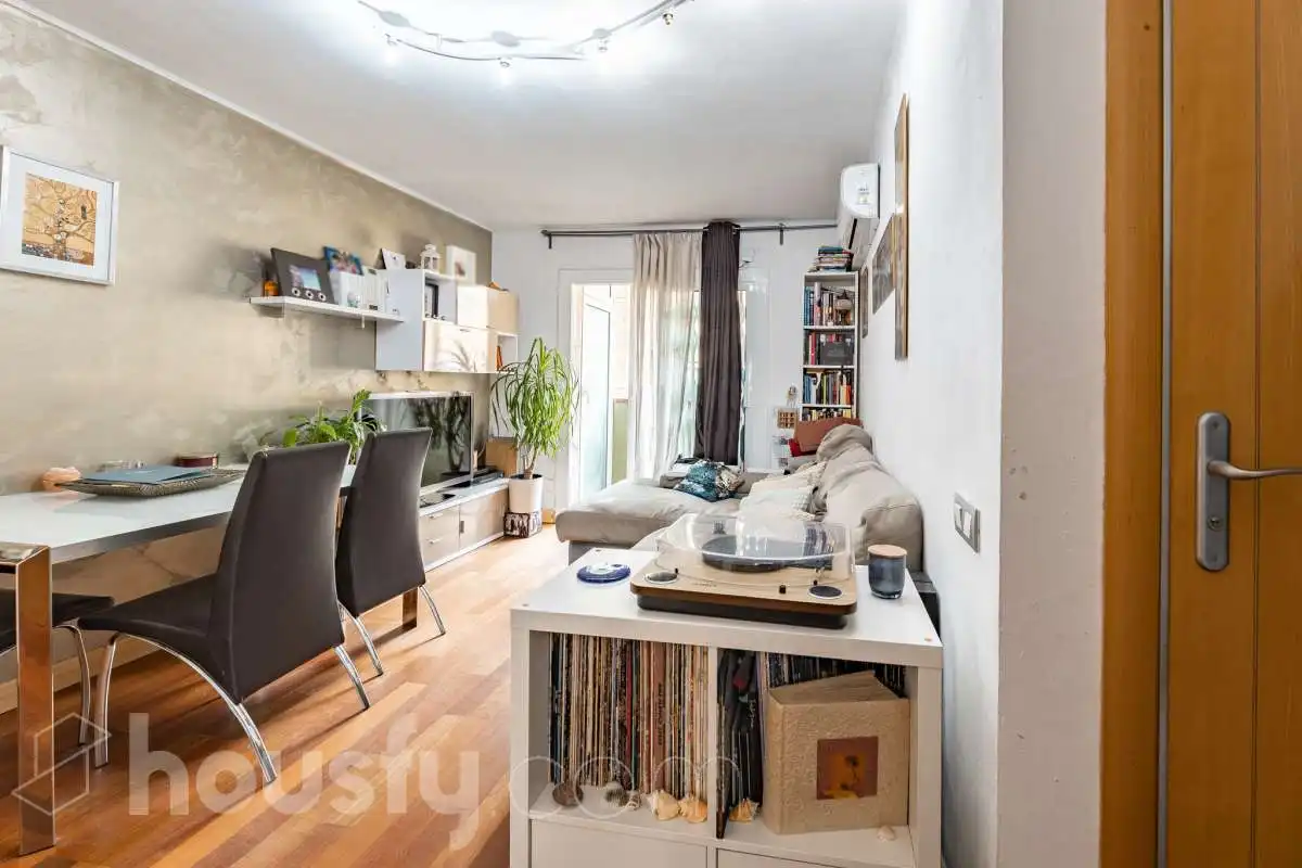 Wohnzimmer von Wohnung zum Verkauf in Barcelona mit Klimaanlage, Heizung und Möbliert