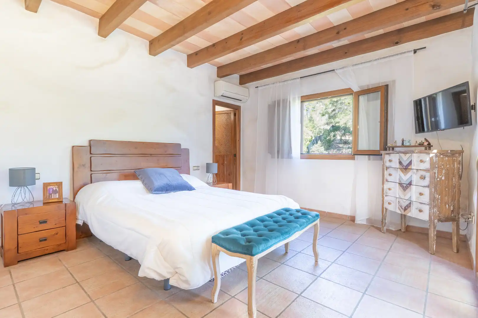 Bedroom of Country homes for sale in Calvià  with Heating
