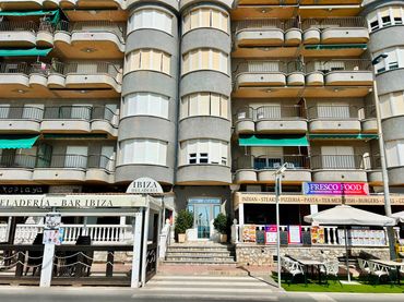 Apartment with lift for sale in Playa de los Locos