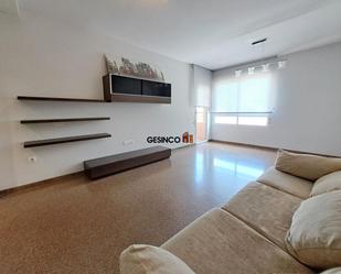 Sala d'estar de Pis en venda en Manuel amb Aire condicionat, Terrassa i Traster