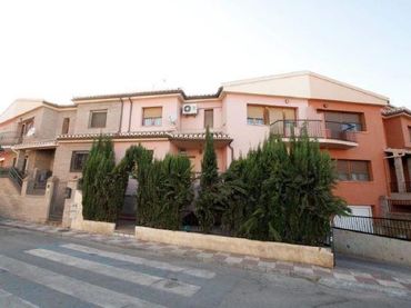 Adossat amb piscina en venda a Casco Histórico