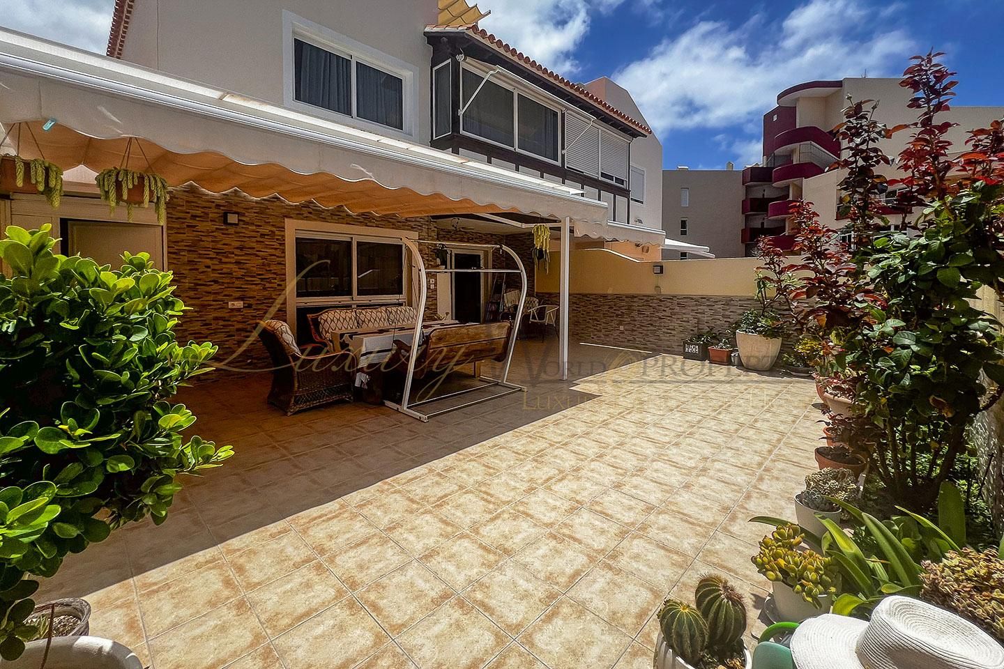 Casa adosada en venta en Kurt Konrad Mayer, Playa Fañabé Alto, Costa Adeje, Adeje