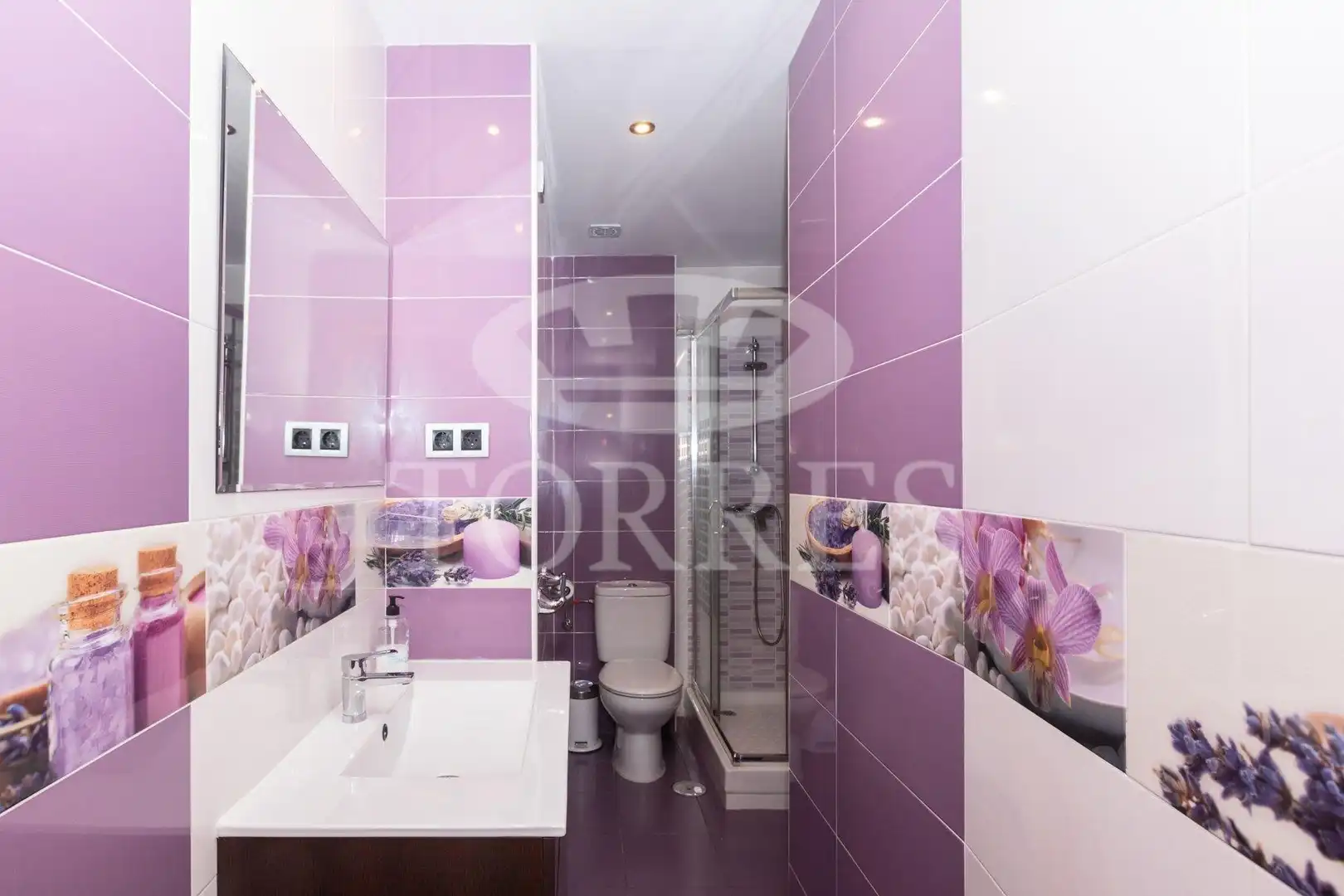 Baño de Piso en venta en Málaga con Aire acondicionado