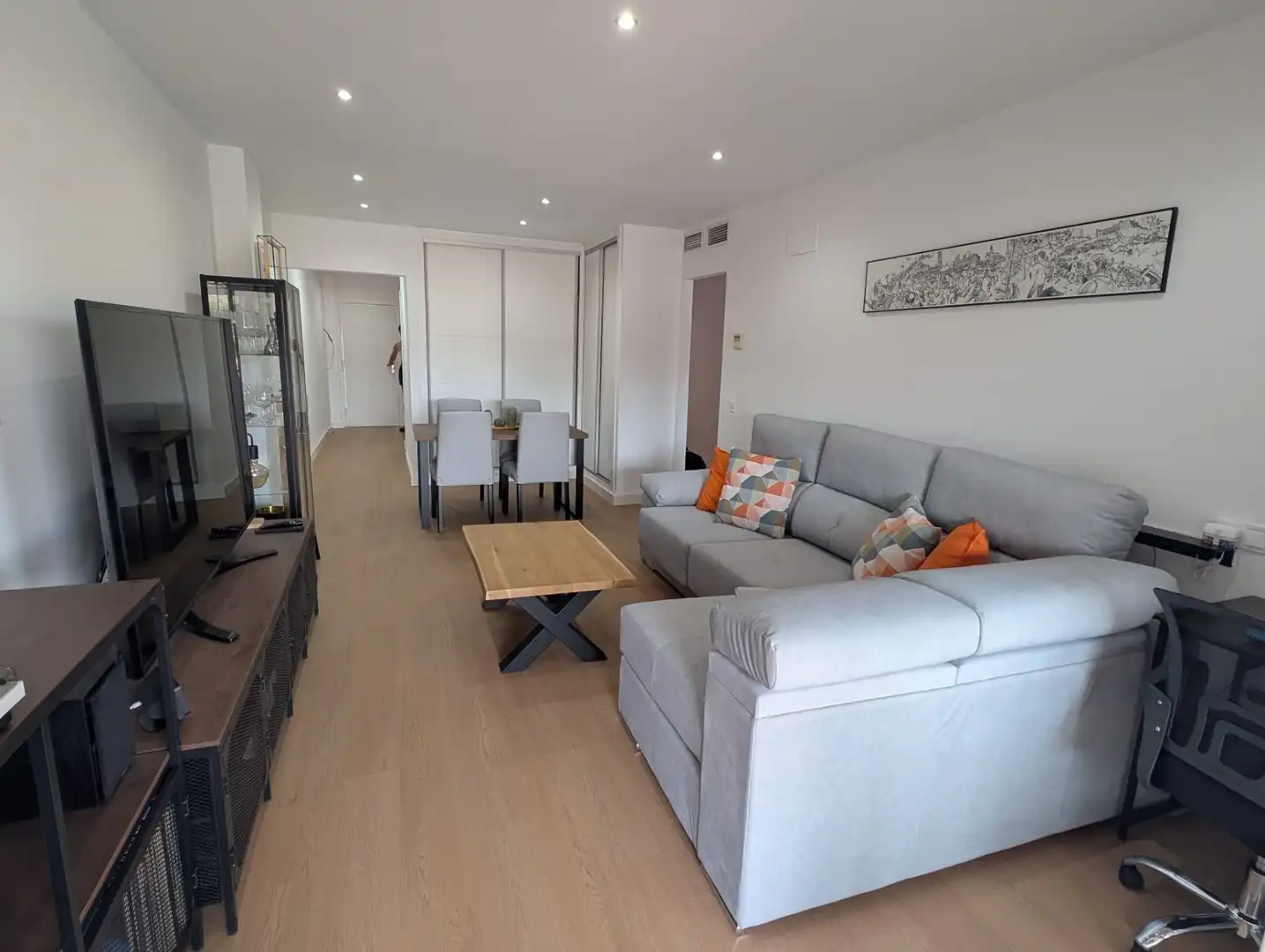Wohnzimmer von Wohnungen zur Miete in Fuengirola mit Klimaanlage, Heizung und Terrasse