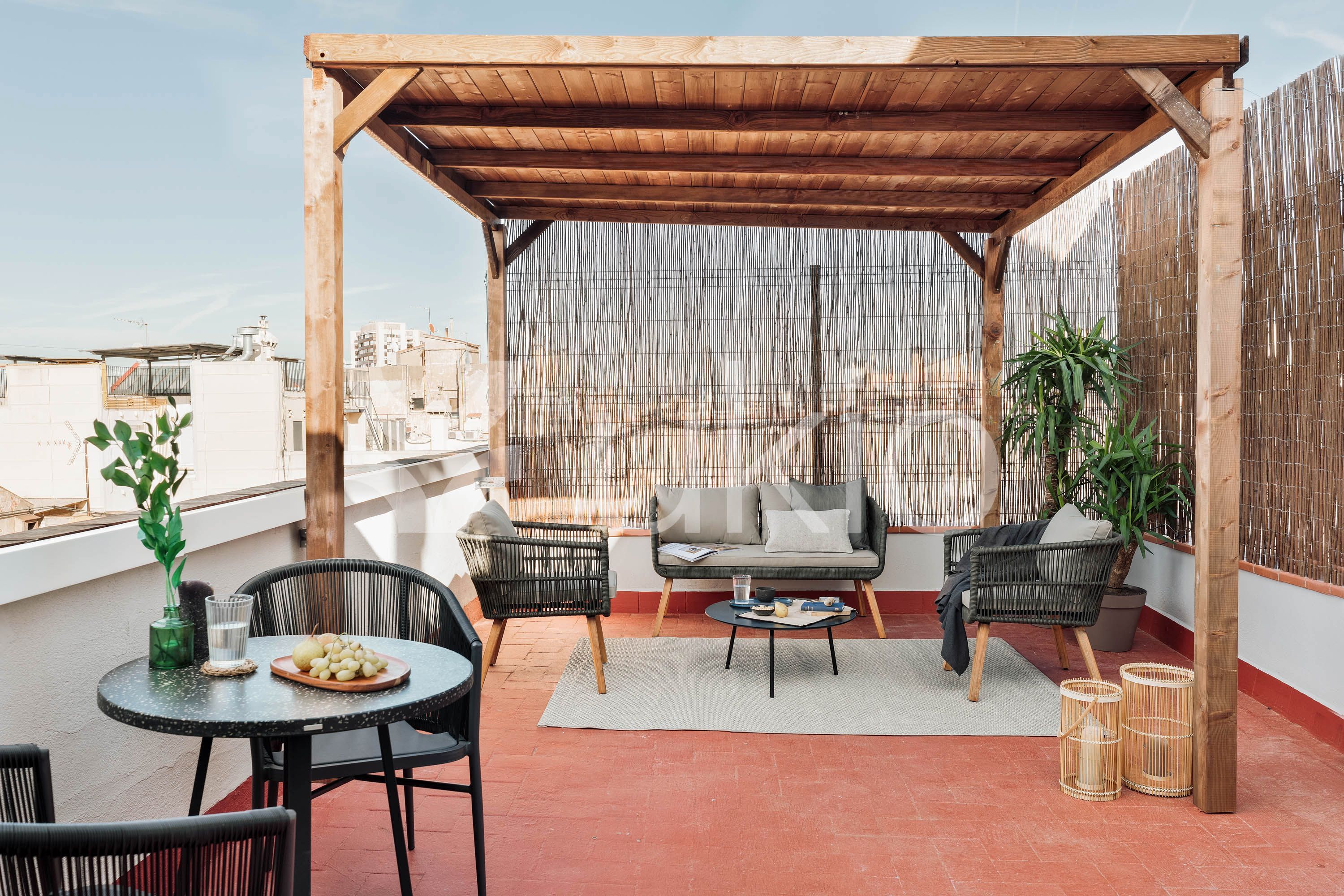 Terraza de Ático de alquiler en  Barcelona Capital con Aire acondicionado, Calefacción y Terraza