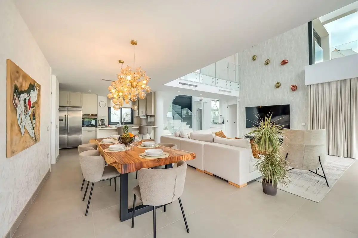 Chalet con jardín en venta en Avenida Pablo Ruiz Picasso 11, imagen 7
