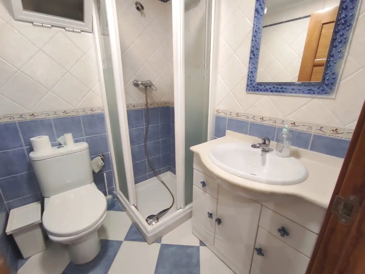Baño de Piso de alquiler en Málaga con Aire acondicionado, Terraza y Amueblado