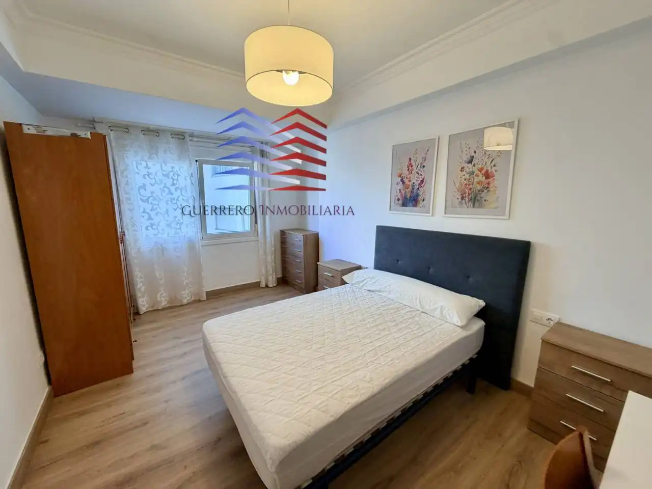 Habitación de Piso de alquiler en Ourense Capital  con Calefacción, Parquet y Alarma