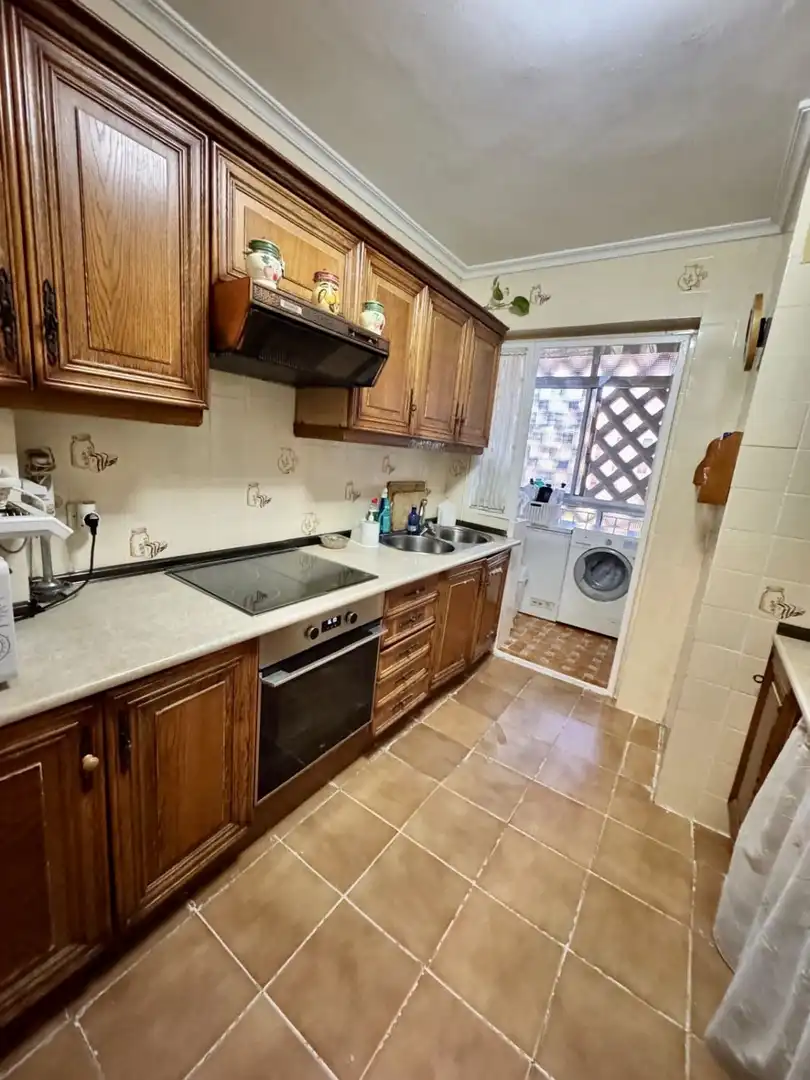 Kitchen of Flat for sale in Sevilla  with Air Conditioner and Terrace