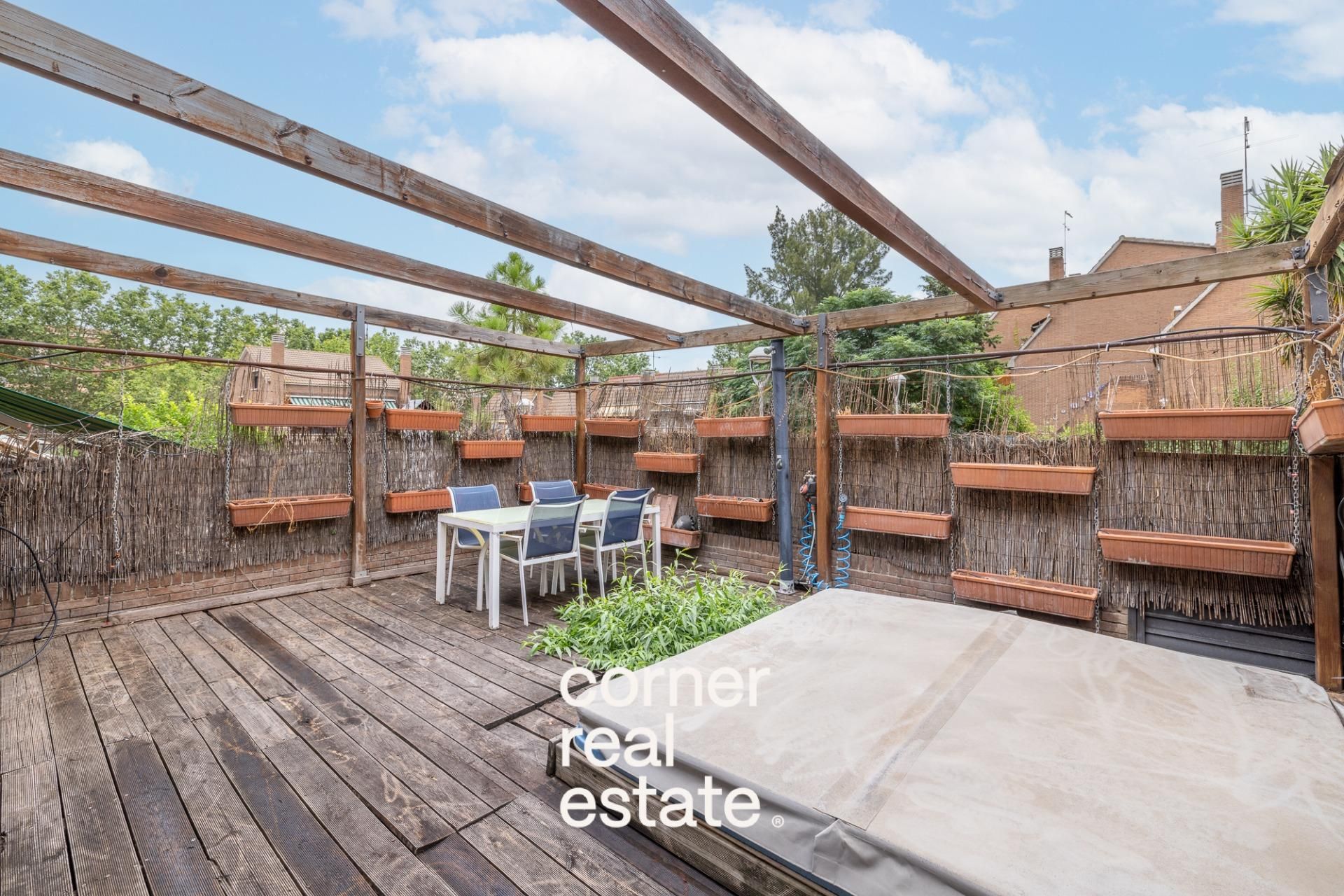 Jardí de Casa adosada en venda en Rubí amb Jardí privat i Terrassa