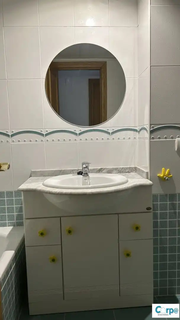 Bathroom of Houses for rent in Tavernes Blanques  with Air Conditioner, Heating and Parquet flooring