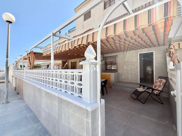 Reihenhaus mit Garten zur Miete in Santa Pola ciudad