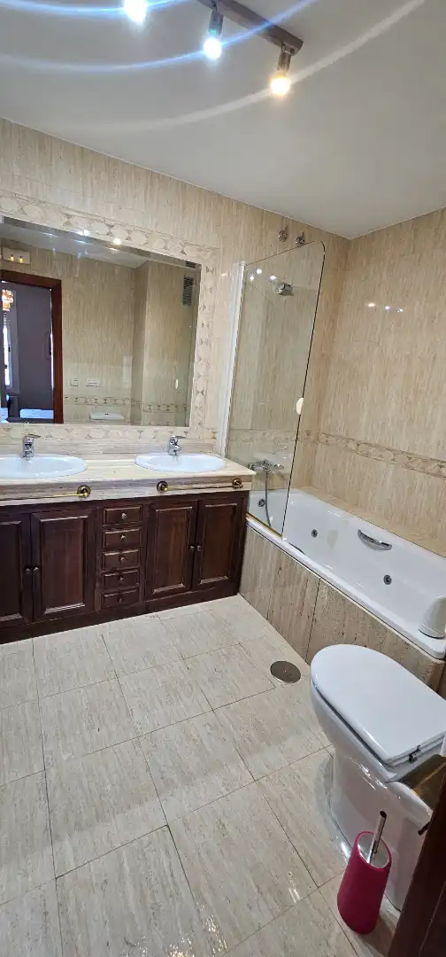 Baño de Piso en venta en Jaén con Aire acondicionado, Calefacción y Trastero