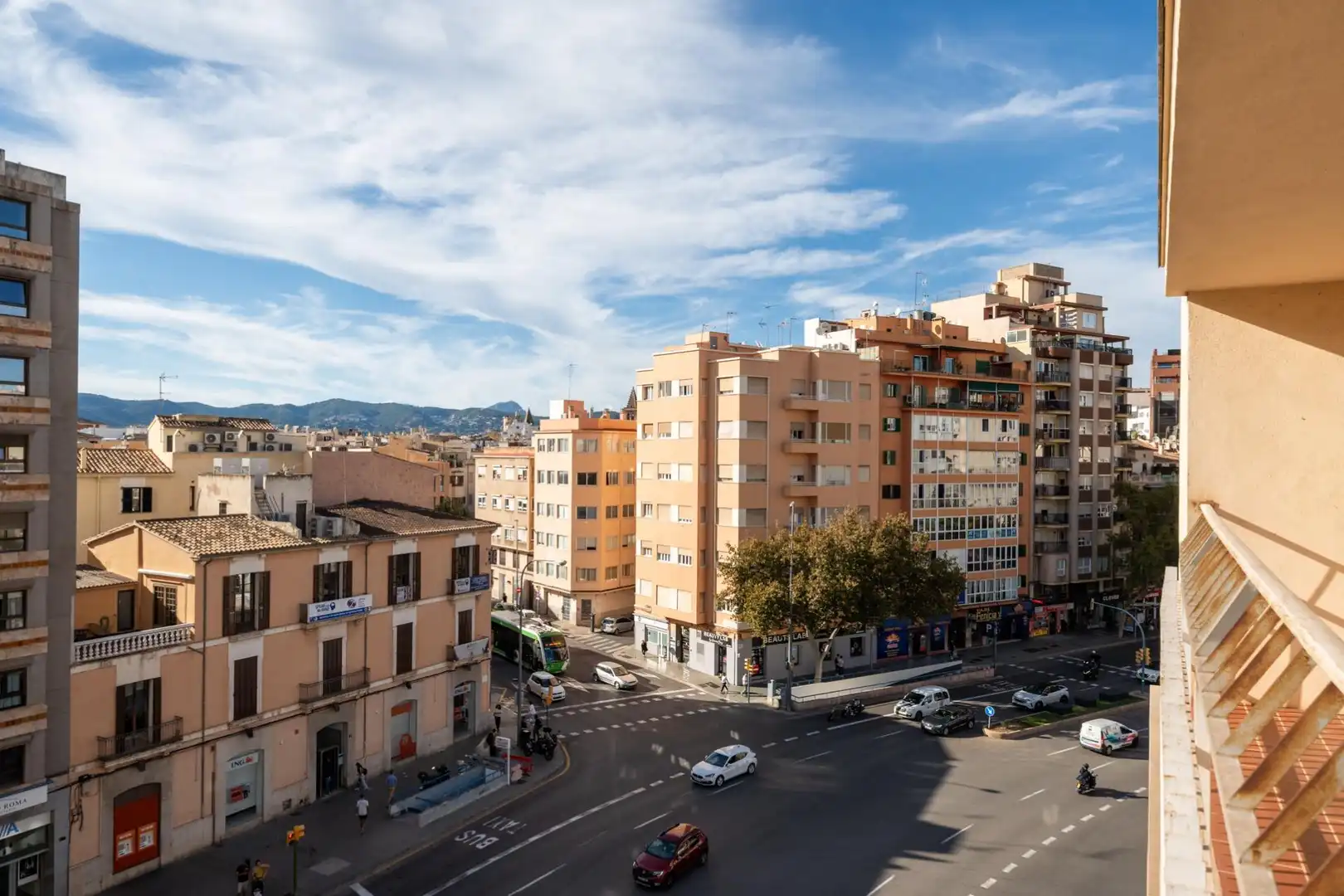 Exterior view of Flat for sale in  Palma de Mallorca  with Air Conditioner, Heating and Parquet flooring