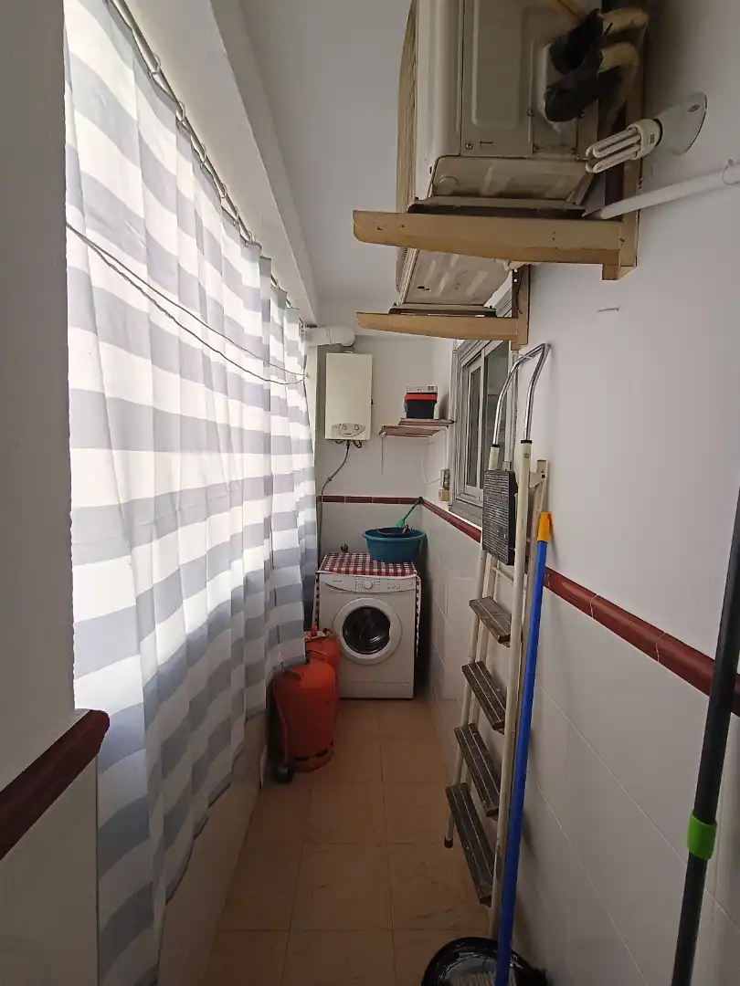 Bany de Pis en venda en Elche / Elx amb Aire condicionat, Calefacció i Moblat